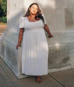 The Scarlet Dress Extended